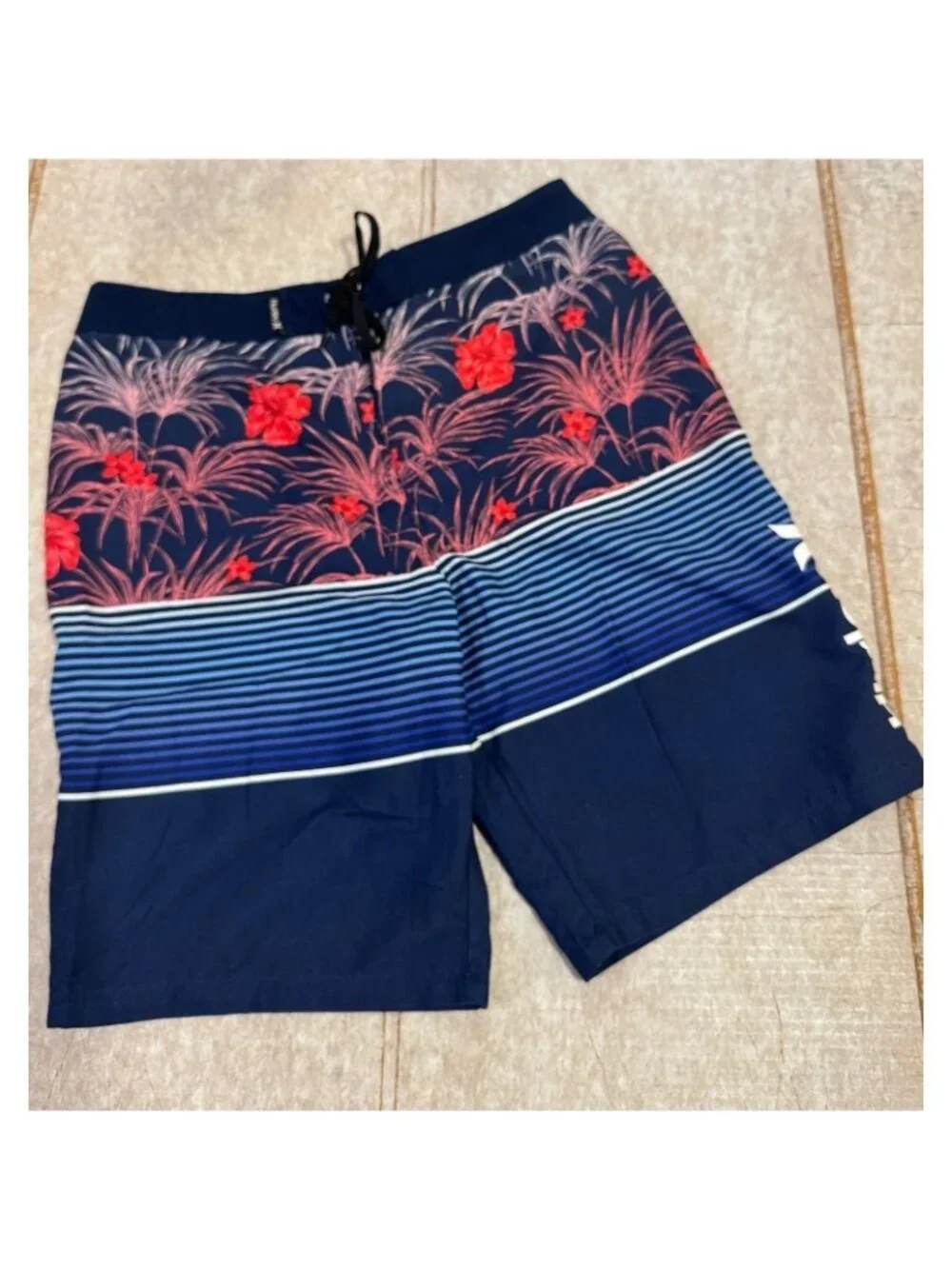 Hurley Boys Americana Floral Swim Boardshorts 18 Navy Waist 18/29 Drawstring